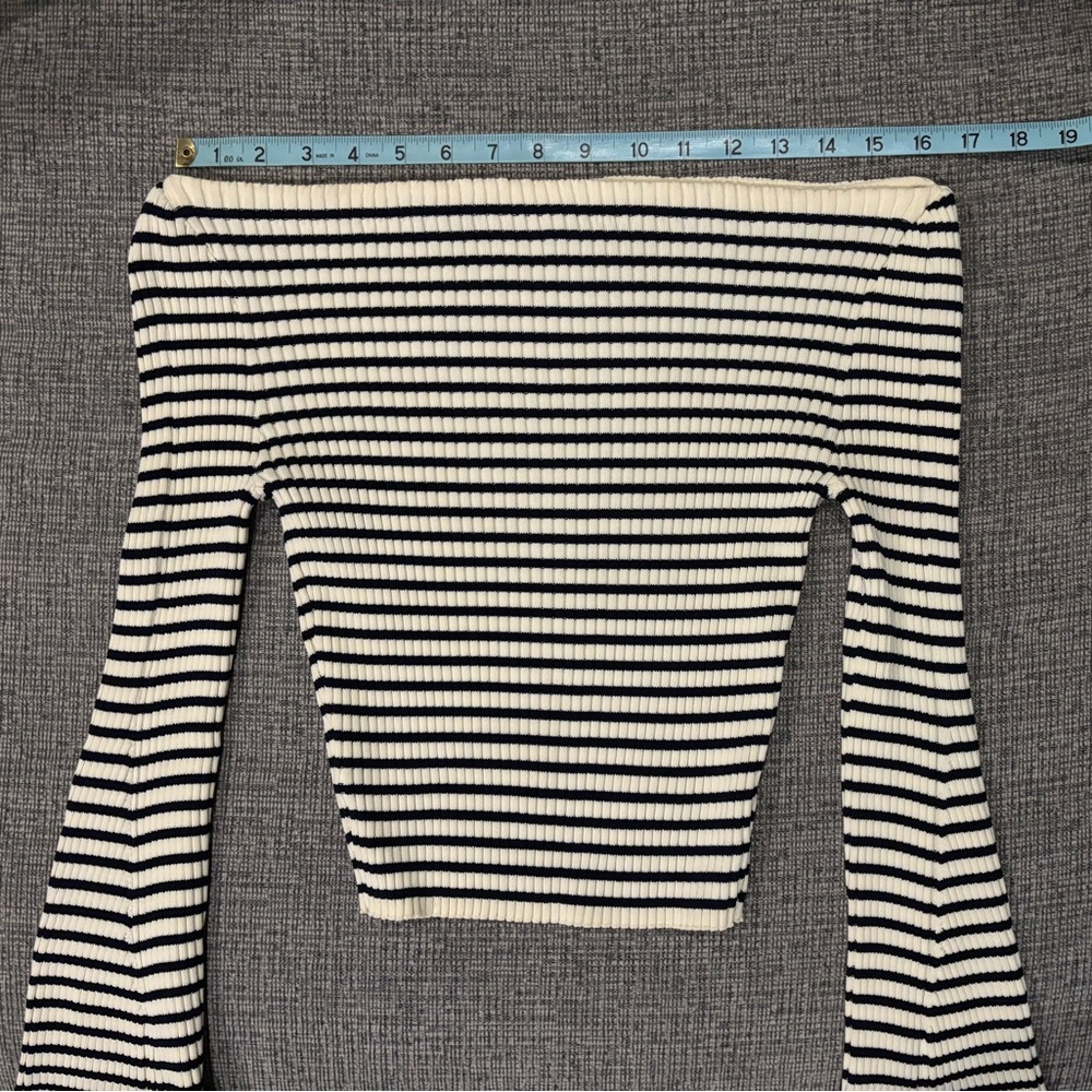 Commense Ribbed Knit Top - Picture 10 of 11